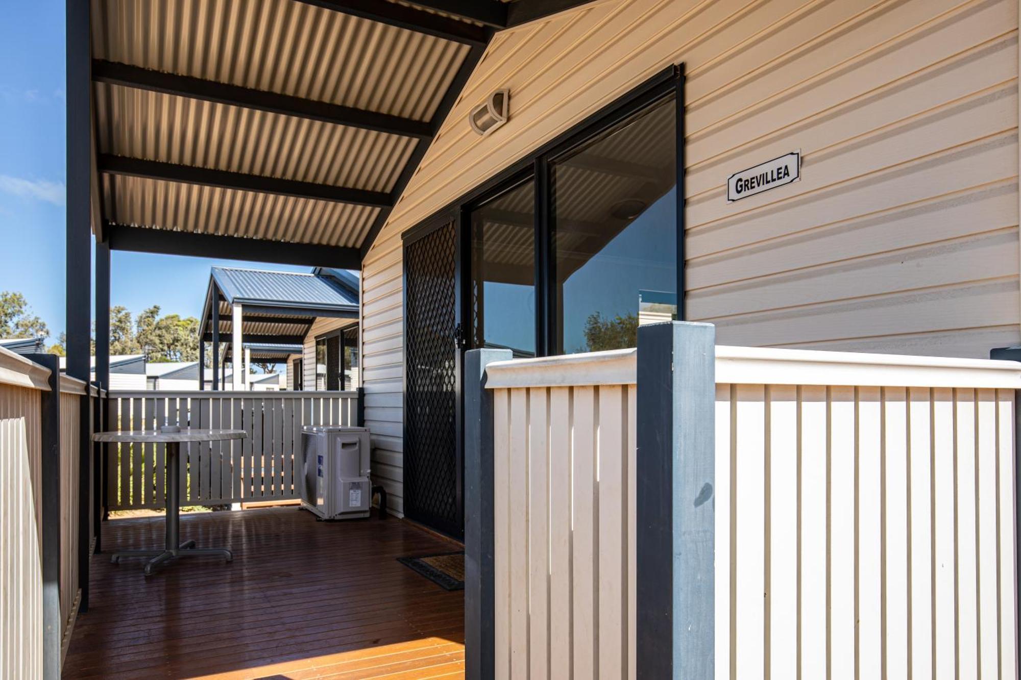 מלון Jurien Bay Tourist Park מראה חיצוני תמונה