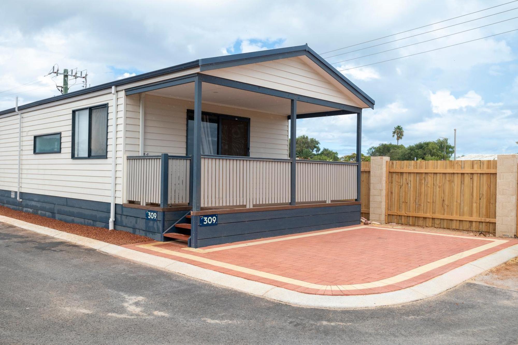 מלון Jurien Bay Tourist Park מראה חיצוני תמונה